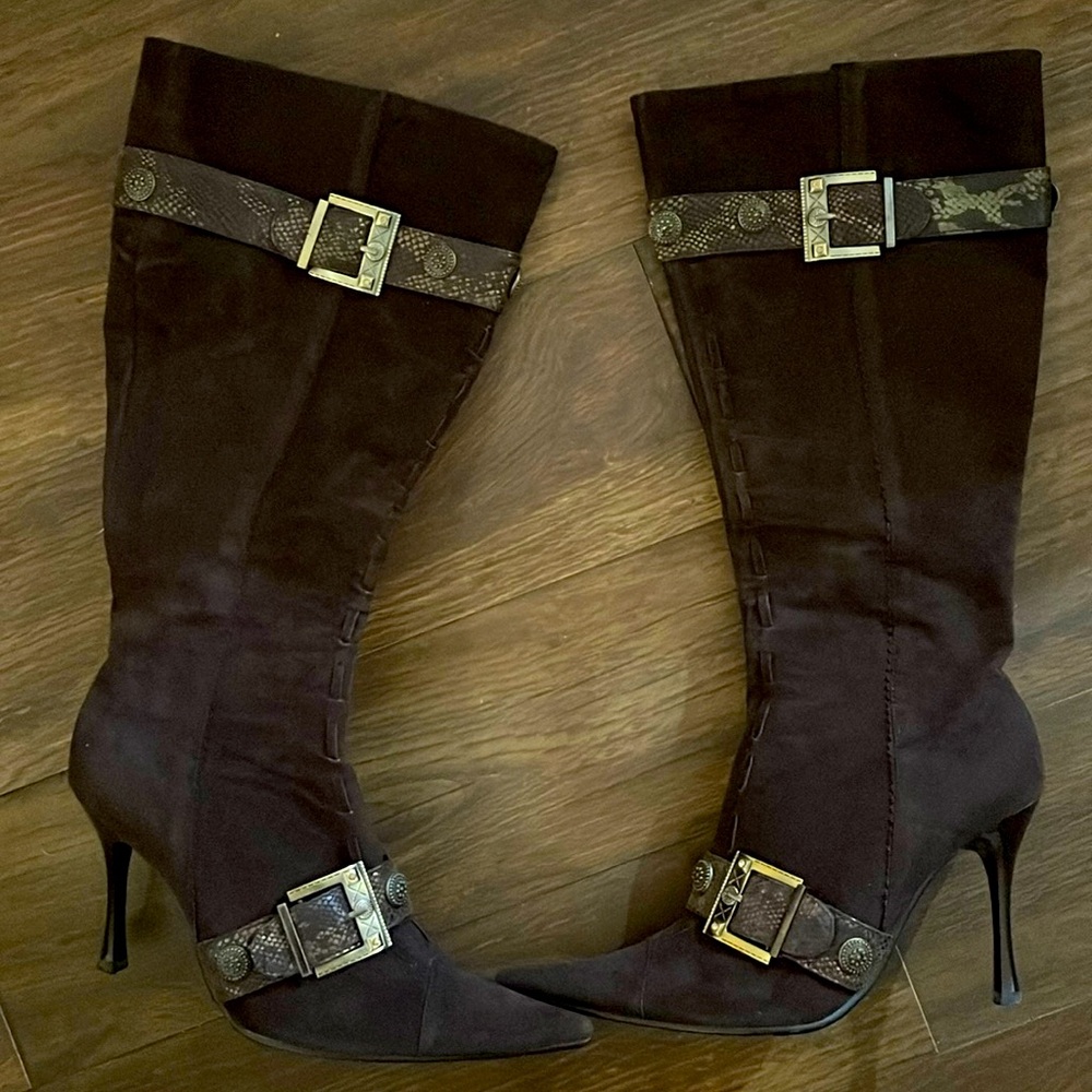 Yoki Knee Hi Boots.